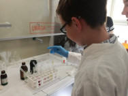 Kolorowa lekcja chemii